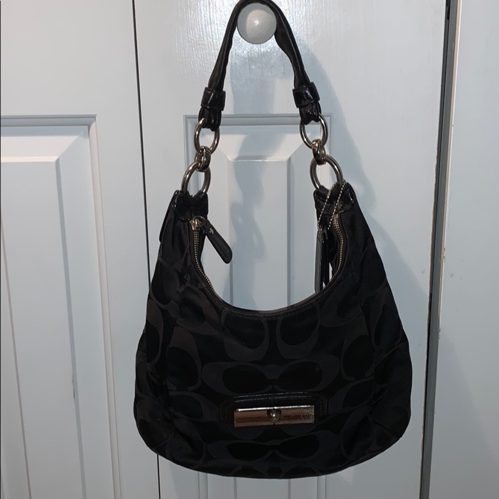Good-size black COACH bag, like new!